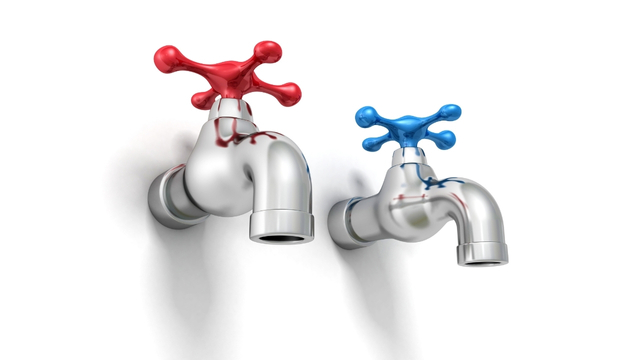 Horká vs. studená voda – ilustrace rozdílné čisticí účinnosti při vysokotlakém čištění